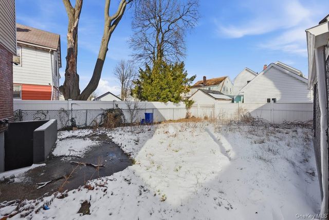 118-27 201st Street, Saint Albans, NY 11412