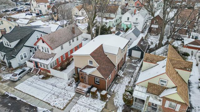 118-27 201st Street, Saint Albans, NY 11412