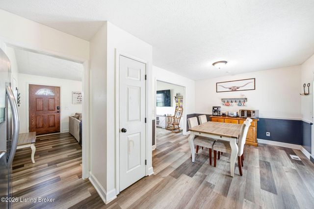 328 Deer Park Way, Mt Washington, KY 40047