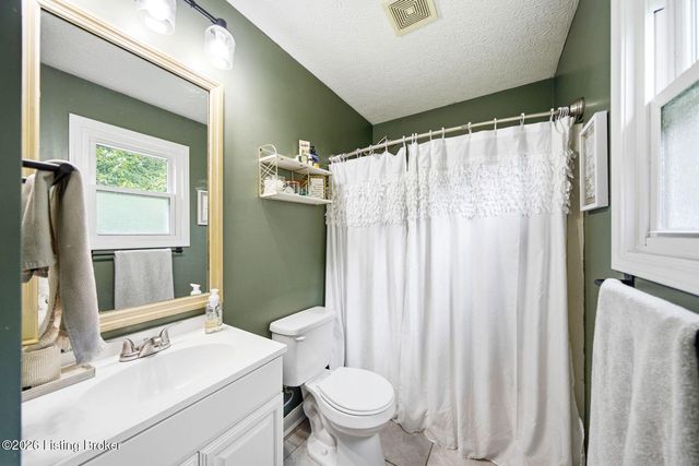 328 Deer Park Way, Mt Washington, KY 40047