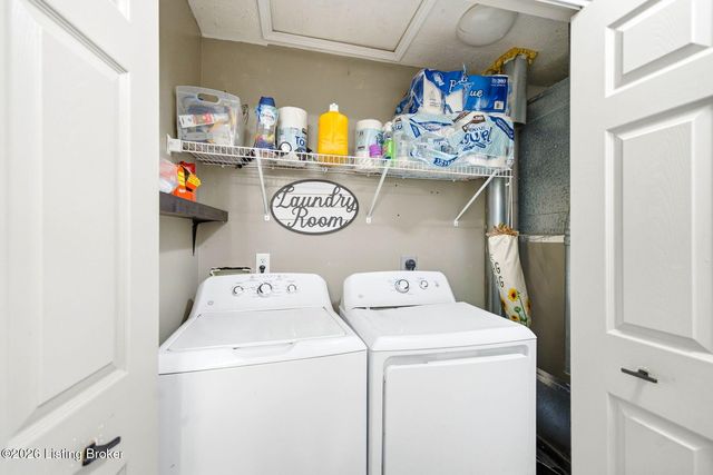 328 Deer Park Way, Mt Washington, KY 40047