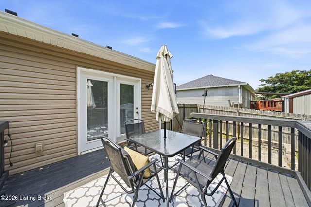 328 Deer Park Way, Mt Washington, KY 40047