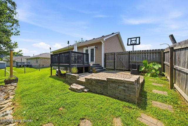 328 Deer Park Way, Mt Washington, KY 40047