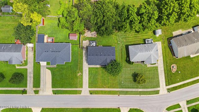 328 Deer Park Way, Mt Washington, KY 40047