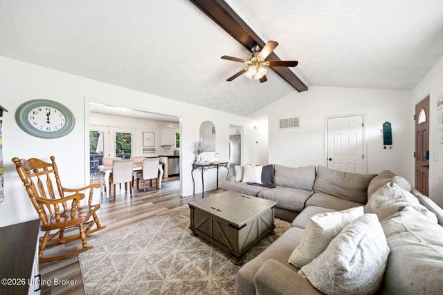 328 Deer Park Way, Mt Washington, KY 40047