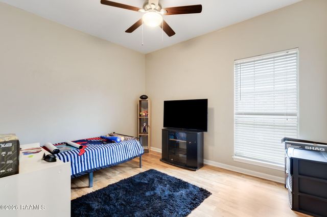 102 Doncaster Circle, Youngsville, LA 70592