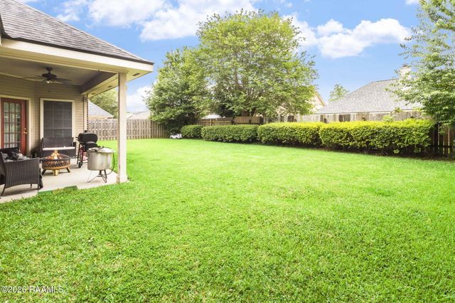 102 Doncaster Circle, Youngsville, LA 70592