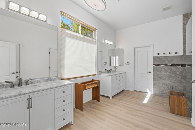 11414 N Verch Way, Tucson, AZ 85737