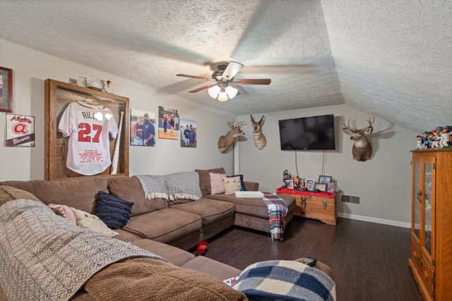 216 Rouse Rd, Dickson, TN 37055