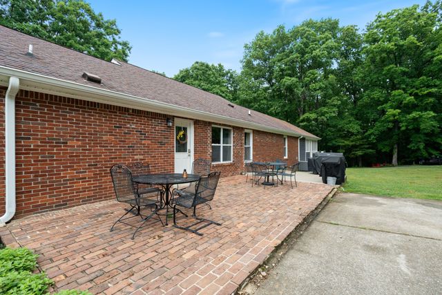 216 Rouse Rd, Dickson, TN 37055