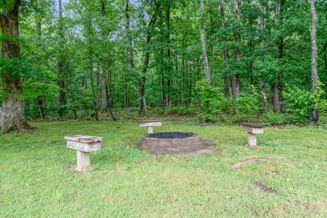 216 Rouse Rd, Dickson, TN 37055