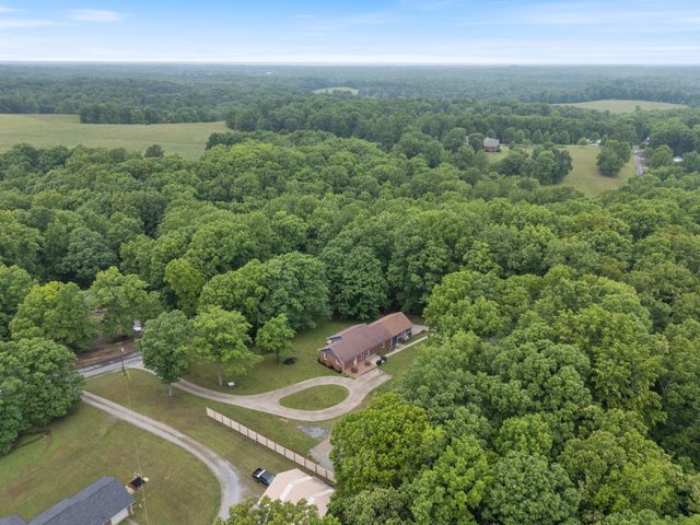 216 Rouse Rd, Dickson, TN 37055