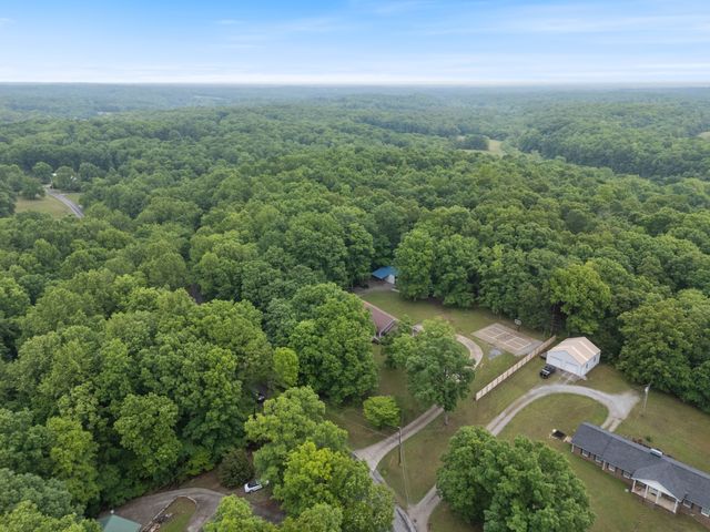 216 Rouse Rd, Dickson, TN 37055
