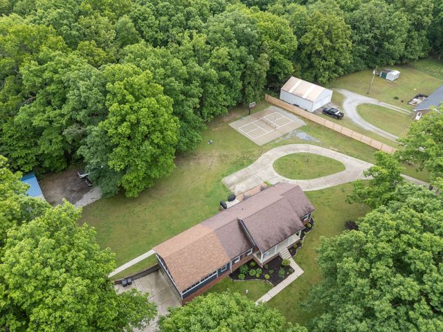 216 Rouse Rd, Dickson, TN 37055