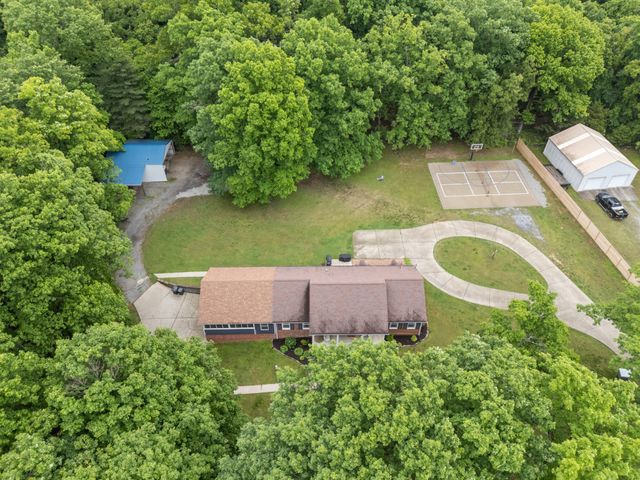 216 Rouse Rd, Dickson, TN 37055