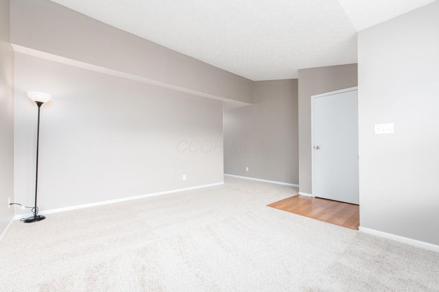 4914 Drayton Road, Hilliard, OH 43026