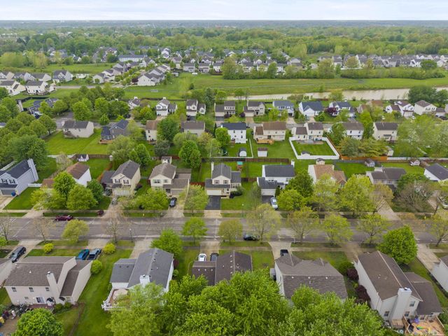 111 Fieldcrest Drive, Delaware, OH 43015