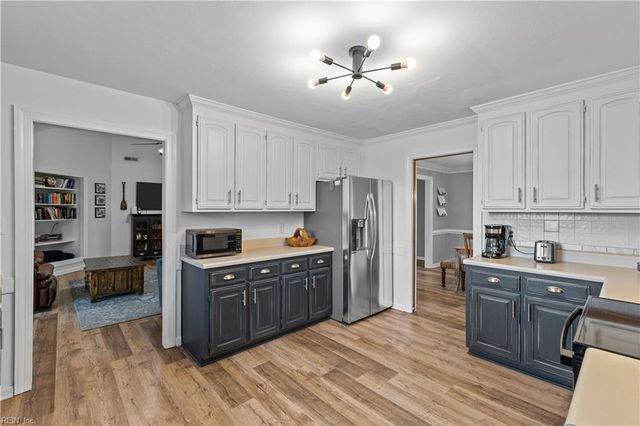 1633 Head Of River RD, Chesapeake, VA 23322