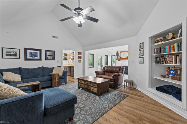 1633 Head Of River RD, Chesapeake, VA 23322