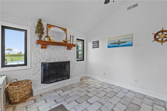 1633 Head Of River RD, Chesapeake, VA 23322