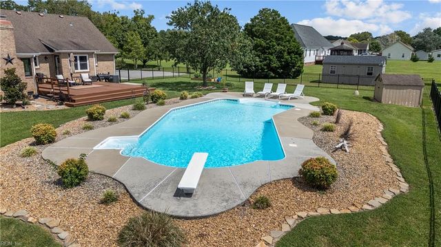 1633 Head Of River RD, Chesapeake, VA 23322