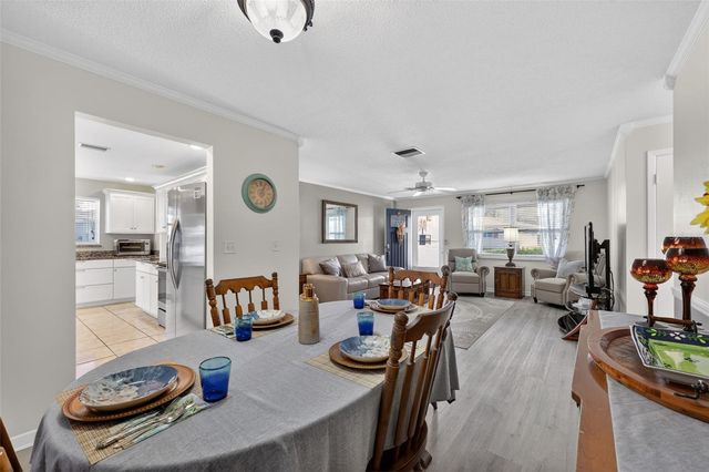 9208 142ND STREET, Seminole, FL 33776