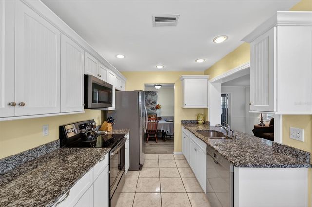 9208 142ND STREET, Seminole, FL 33776