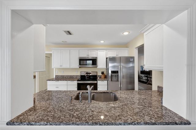 9208 142ND STREET, Seminole, FL 33776