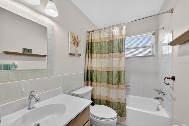 9208 142ND STREET, Seminole, FL 33776