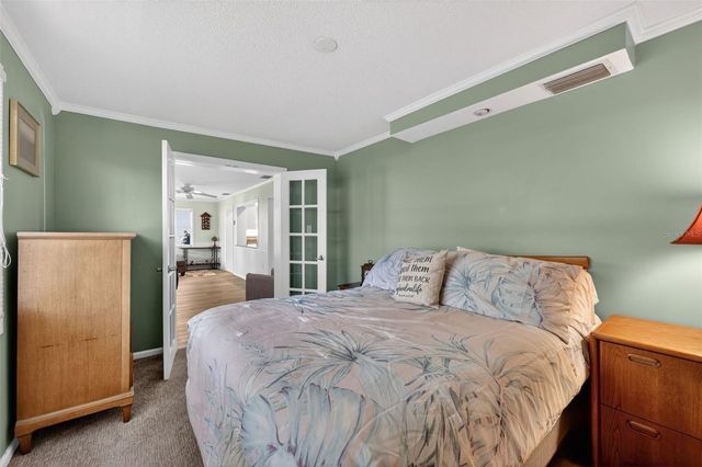 9208 142ND STREET, Seminole, FL 33776