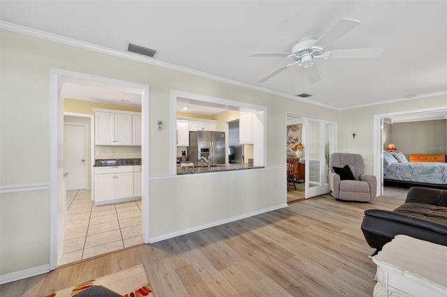 9208 142ND STREET, Seminole, FL 33776