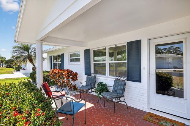 9208 142ND STREET, Seminole, FL 33776