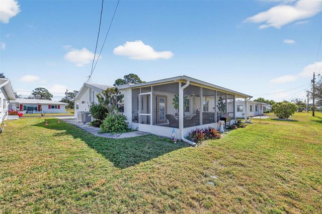 9208 142ND STREET, Seminole, FL 33776