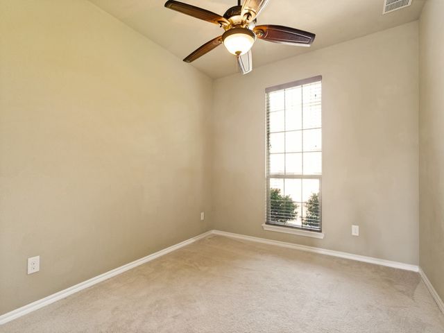 4009 Kensington Drive, Sanger, TX 76266