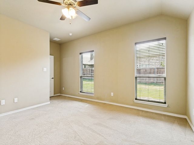 4009 Kensington Drive, Sanger, TX 76266