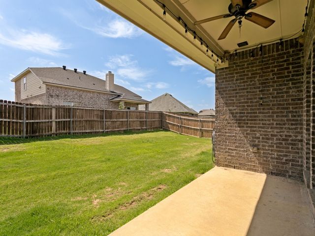 4009 Kensington Drive, Sanger, TX 76266