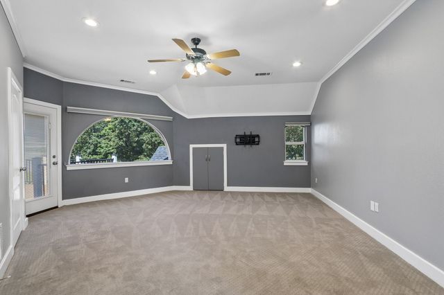 823 Carrie Court, Lakewood Village, TX 75068