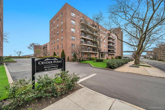 162-41 Powells Cove Boulevard 2J, Beechhurst, NY 11357