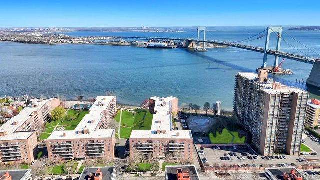 162-41 Powells Cove Boulevard 2J, Beechhurst, NY 11357