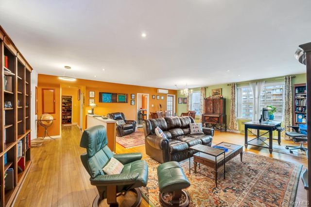 162-41 Powells Cove Boulevard 2J, Beechhurst, NY 11357