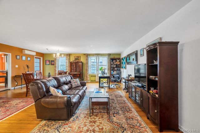162-41 Powells Cove Boulevard 2J, Beechhurst, NY 11357