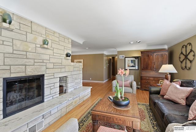 7974 Hickory Street, Omaha, NE 68124