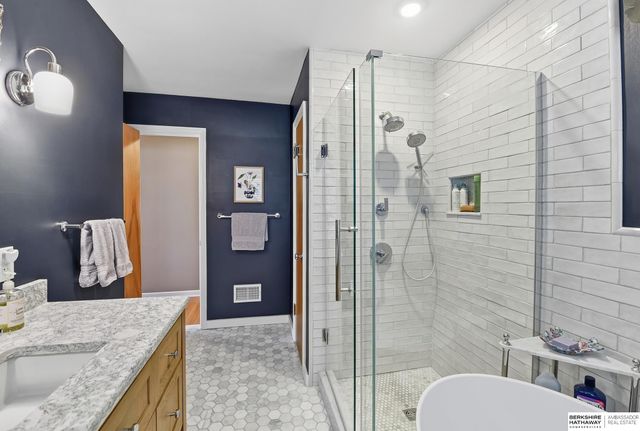 7974 Hickory Street, Omaha, NE 68124