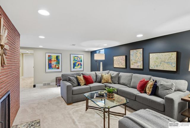 7974 Hickory Street, Omaha, NE 68124