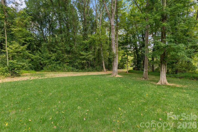 3345 Willow Oak Road, Charlotte, NC 28209