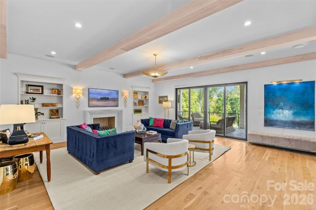 3345 Willow Oak Road, Charlotte, NC 28209