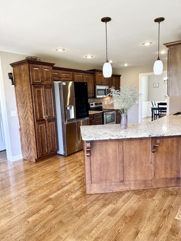 530 Thompson Ln, Portland, TN 37148