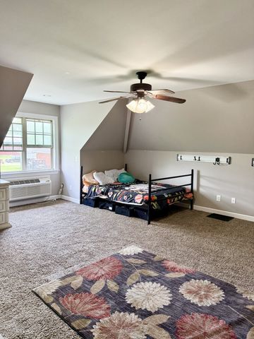 530 Thompson Ln, Portland, TN 37148