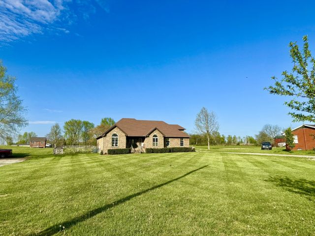 530 Thompson Ln, Portland, TN 37148