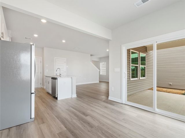 1008 Penfold Point, Wellford, SC 29385